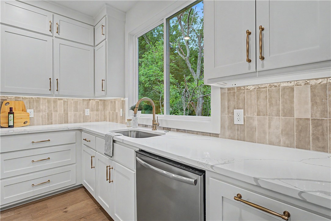 Lands End - Residential