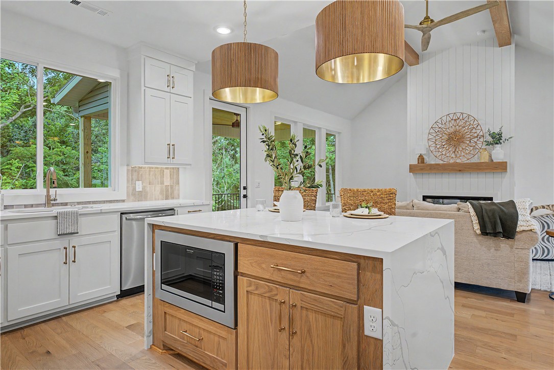 Lands End - Residential