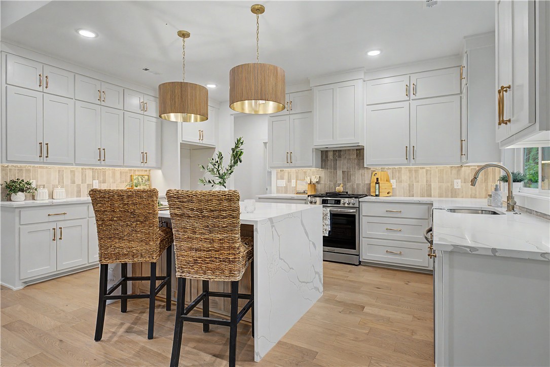 Lands End - Residential