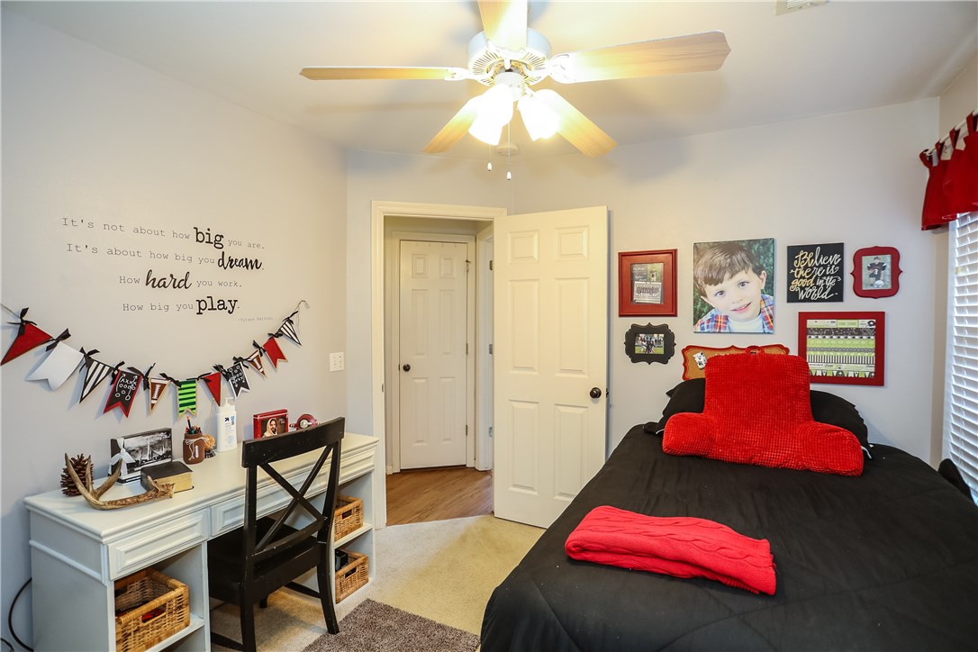 Standing Oaks - Residential