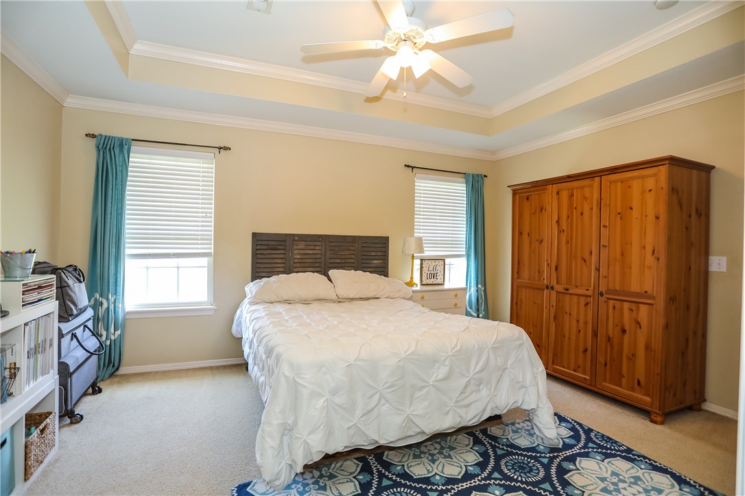 Standing Oaks - Residential