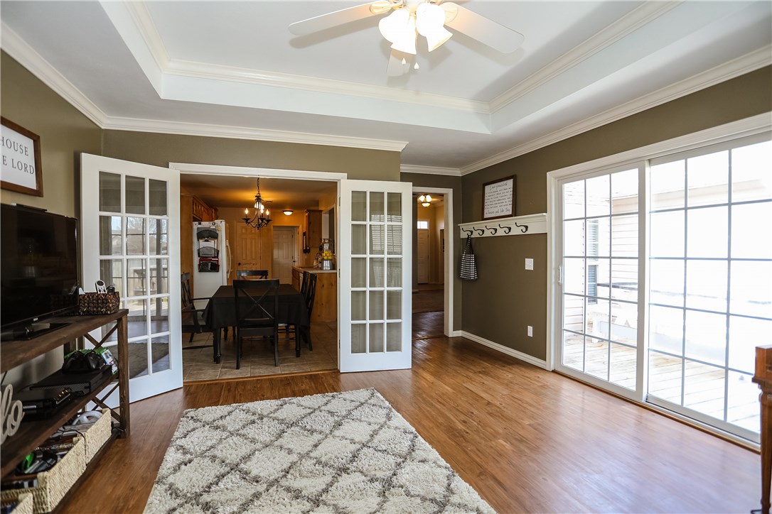 Standing Oaks - Residential