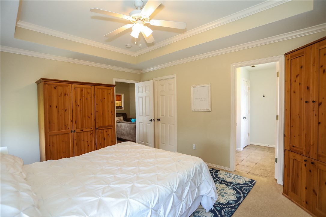Standing Oaks - Residential