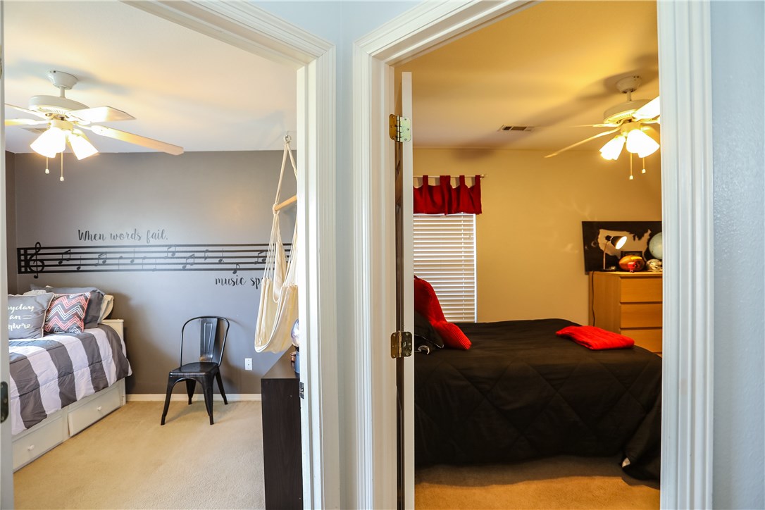Standing Oaks - Residential