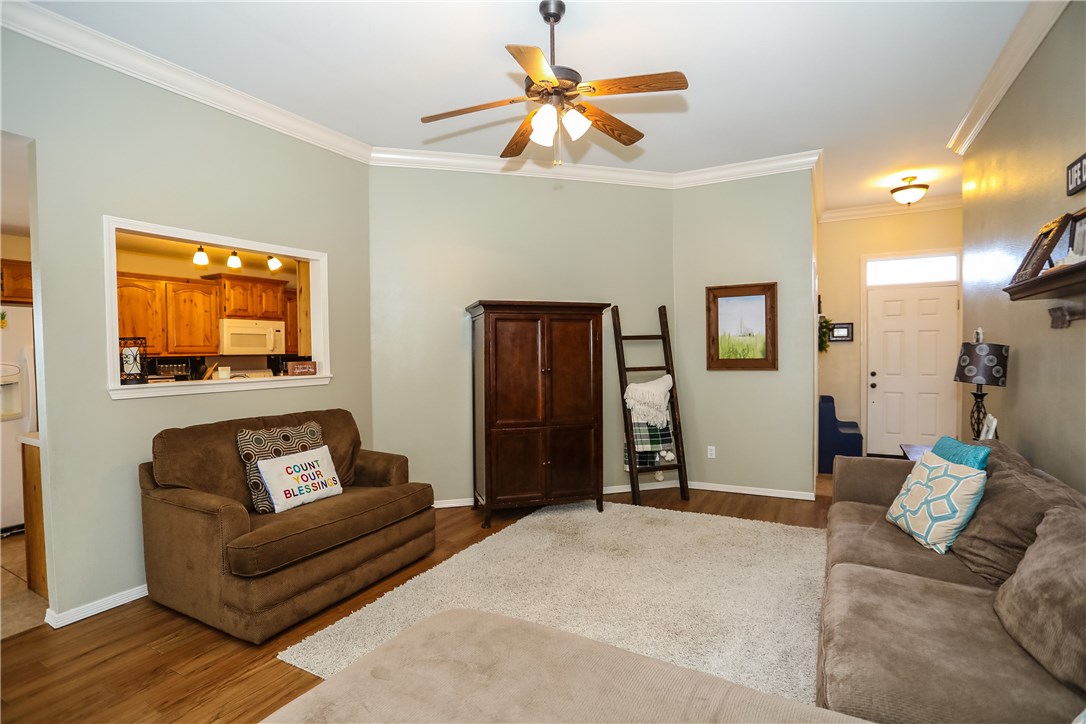 Standing Oaks - Residential
