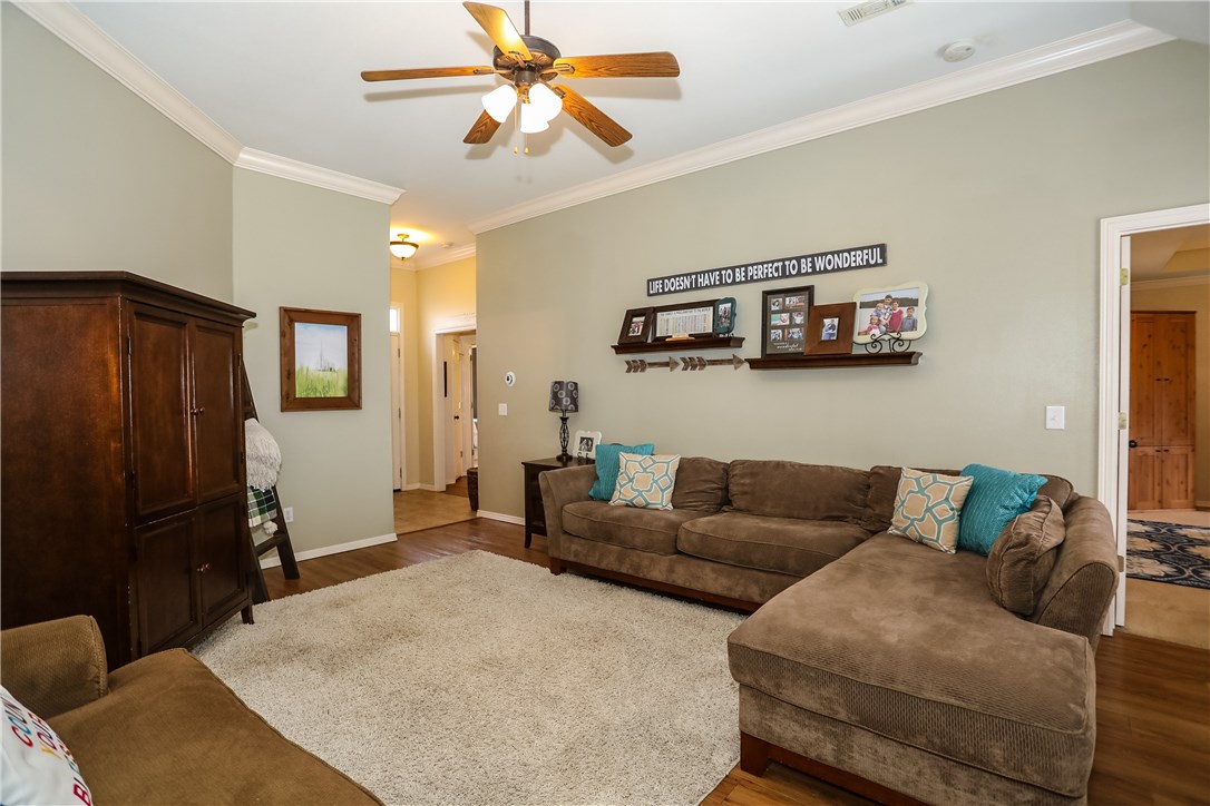 Standing Oaks - Residential