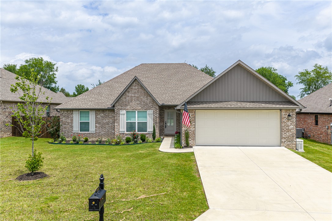 Shire Glen At Chaffee Crossing - Residential