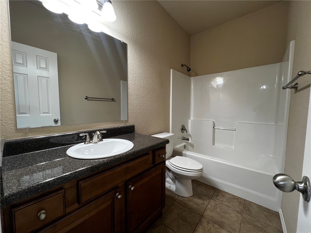 Walnut Crossing - Residential Lease