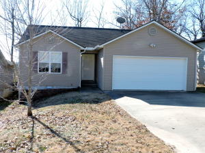 3 bedroom, 2 bath home in excellent condition! Newer laminate flooring, interior paint, hot water heater & privacy fence. All appliances are included: washer, dryer, refrigerator, range & dishwasher. Large living room with vaulted ceilings. Cute kitchen with breakfast bar. Walk in closet in Master bedroom. Double garage. Deck. Big storage area under house. Fenced back yard with privacy fence.