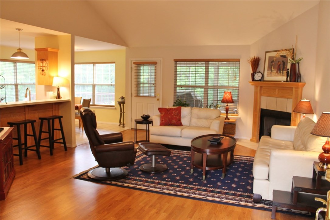 Surrey Subbvv - Residential Lease