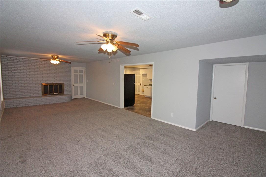 31-20-31-CENTERTON - Residential Lease