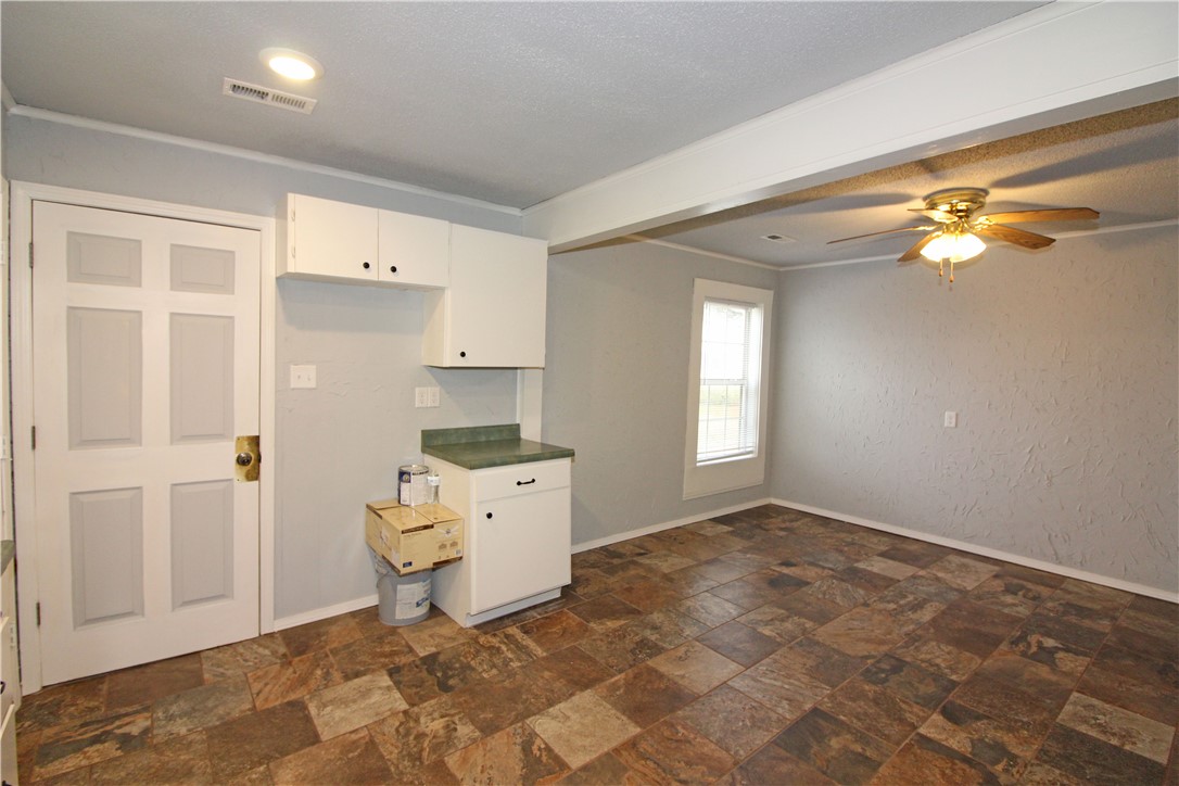 31-20-31-CENTERTON - Residential Lease