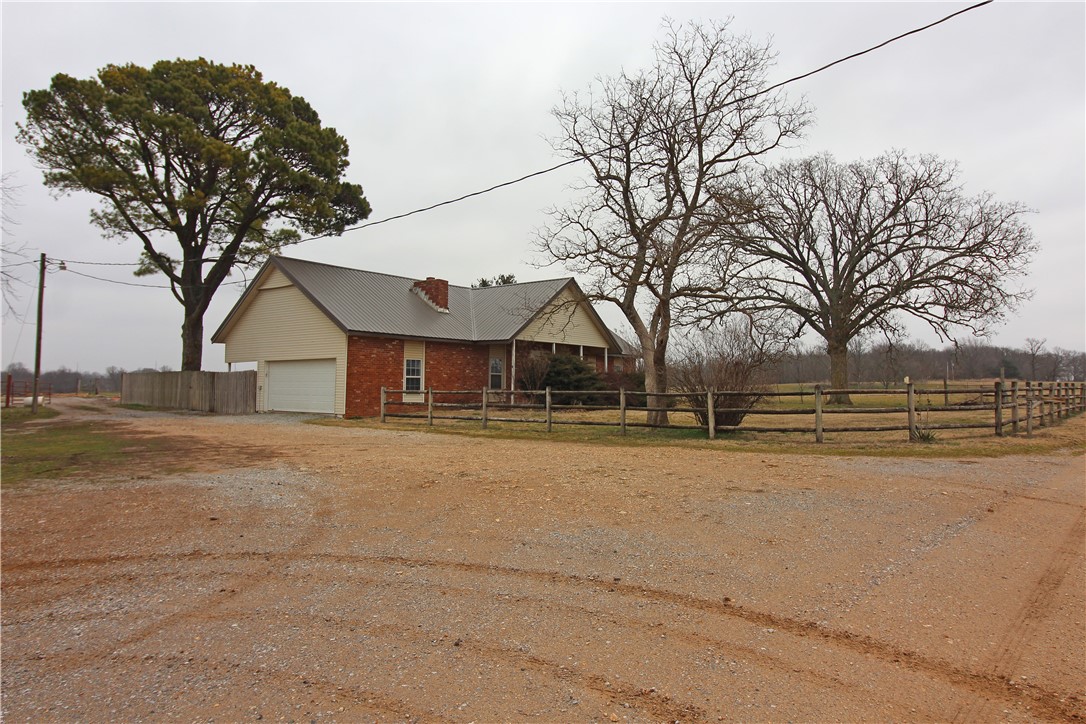 31-20-31-CENTERTON - Residential Lease
