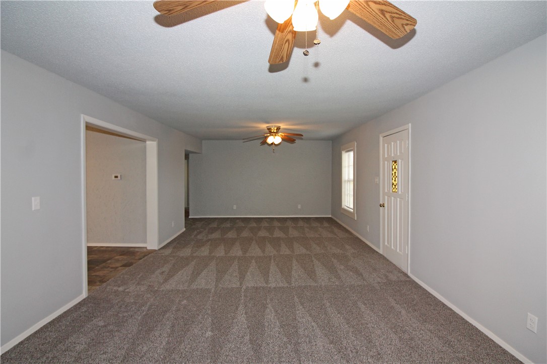 31-20-31-CENTERTON - Residential Lease