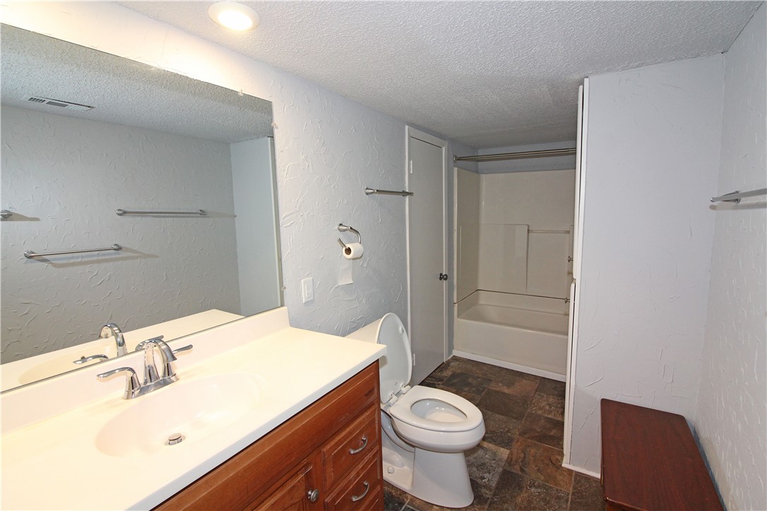 31-20-31-CENTERTON - Residential Lease