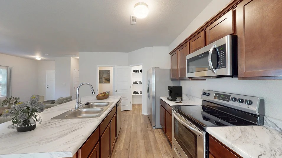 CHESTNUT FARMS-LOWELL - Residential