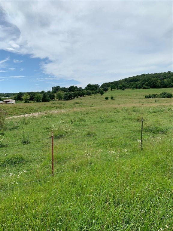 MOTIVATED SELLER! MAKE AN OFFER!! INVEST IN FRONTAGE! South 62 Hwy has great visibility & access. This non-zoned property is in County and allows for commercial or industrial applications with approval, alongside other commercial businesses. Rare find with great traffic, believe it or not! Contiguous 5 acre parcel to the rear listed for only $51,000 will make a great warehouse, shop, outside retail sales for equipment.