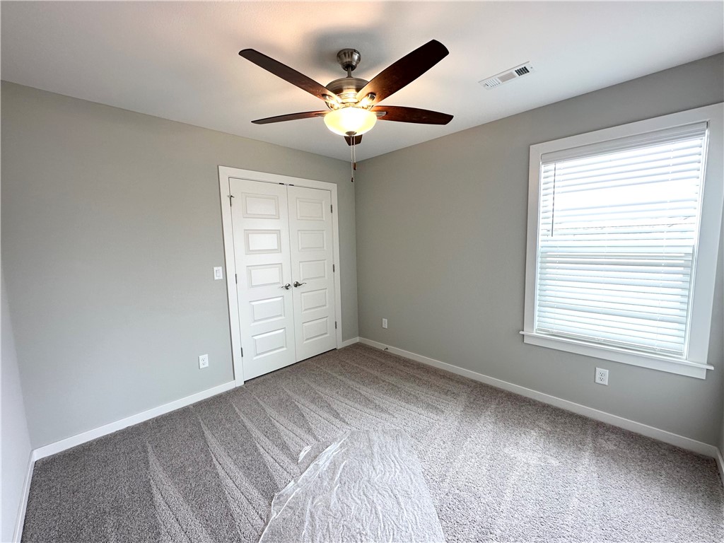 Wagon Wheel Crossing - Residential Lease
