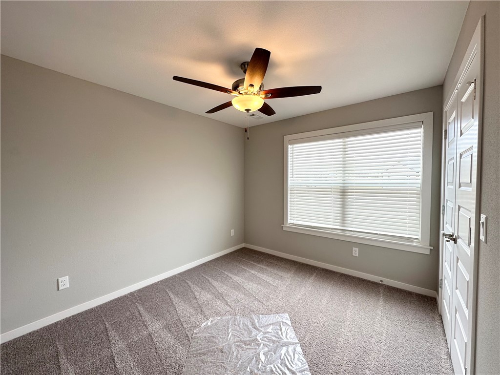 Wagon Wheel Crossing - Residential Lease