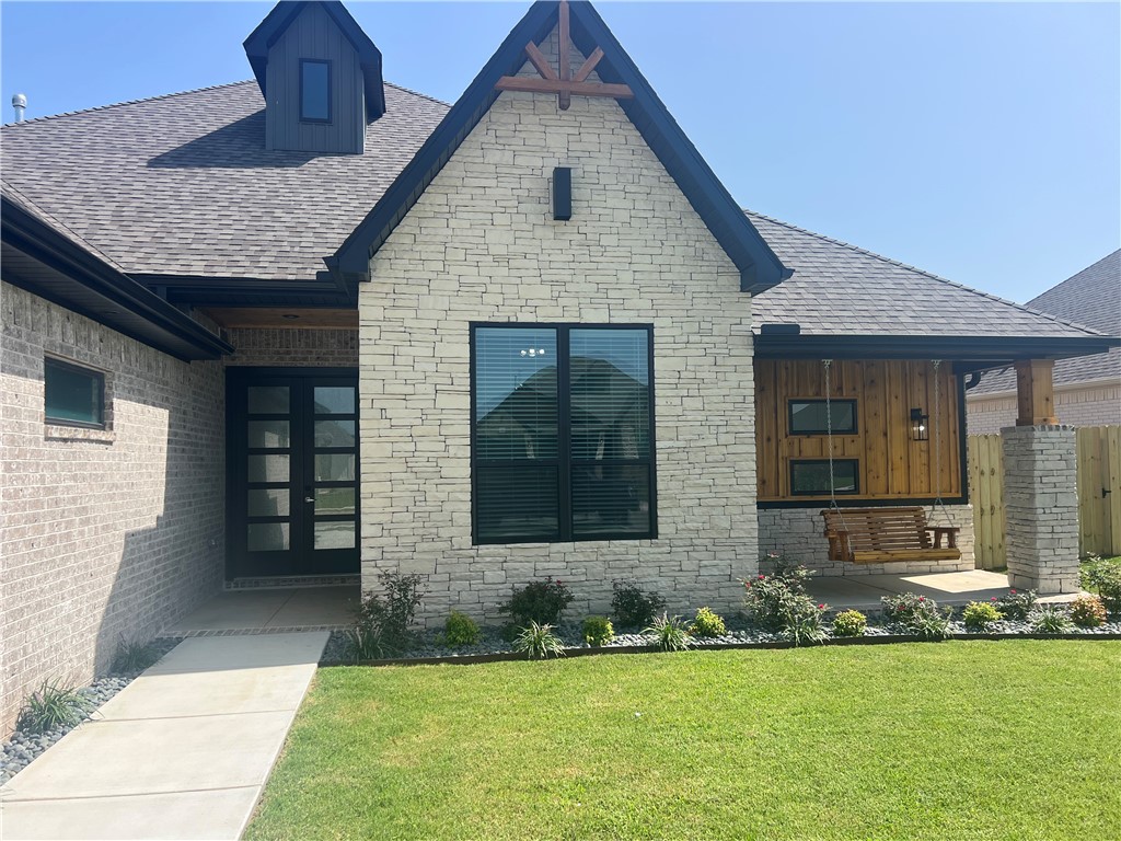 4 bdrm, 3 bath, three car garage, den/office, twin front doors, all hard surface floor no carpet, pot filler, 3 cm quartz, custom cabinets, farm sink, rock fireplace, large cathedral back covered patio porch with swing, cedar accents, wood privacy, fire pit, tankless hot water heater