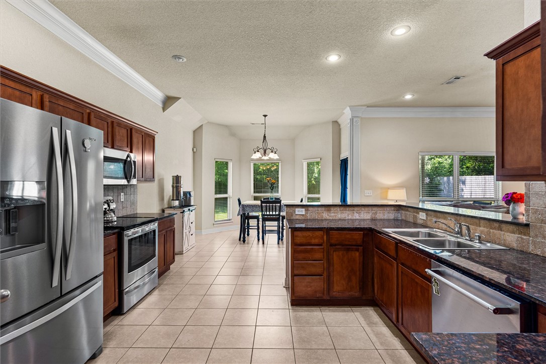 Lexington Sub Bethel Heights - Residential