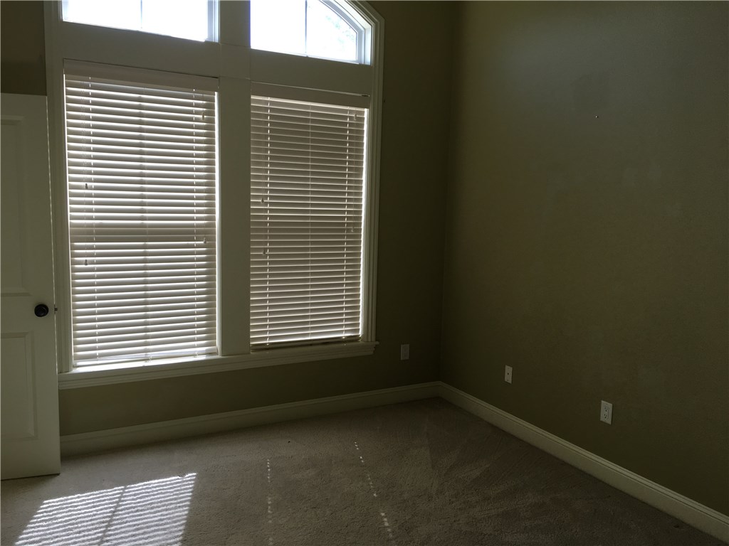 Peaks Ph III, The Rogers - Residential Lease