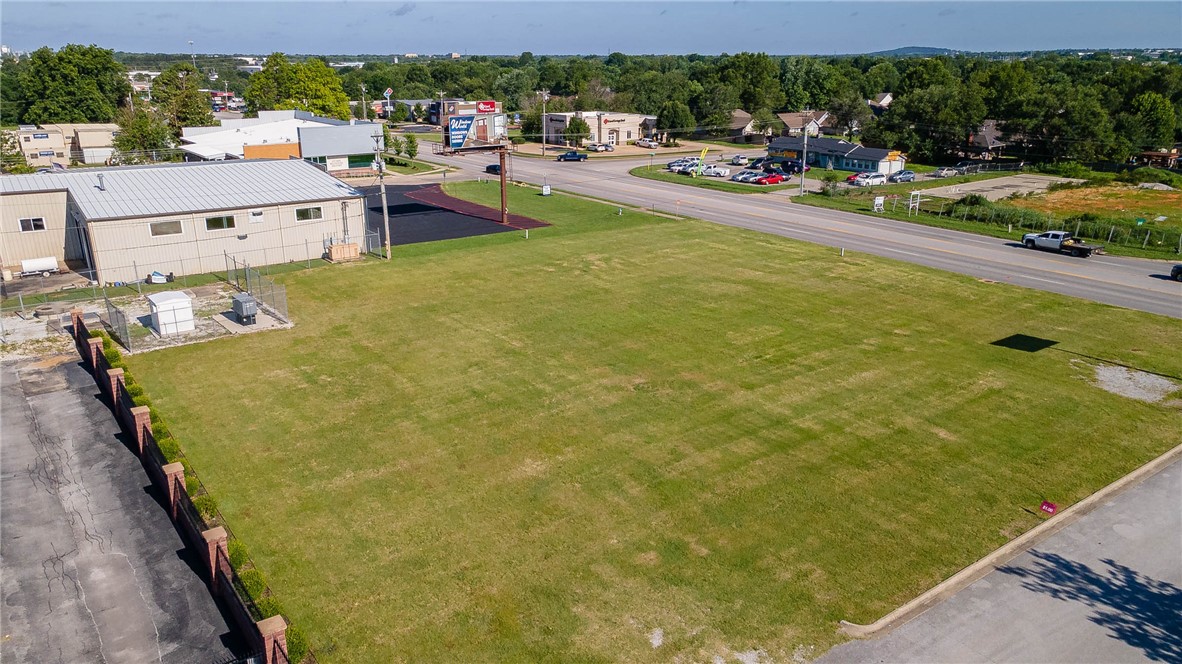Springdale Outlots - Land