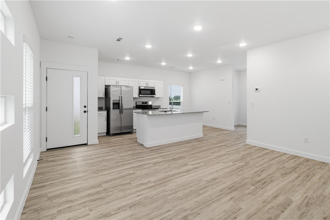 FEATHERSTON WEST SUB PH 1-CENTERTON - Residential Lease