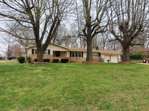 Well maintained 3 bed, 2 bath, home on a large level lot in a great neighborhood just outside of city limits. 1 1/2 car garage, multiple outbuildings, workshop area and more in Valley Springs School district.