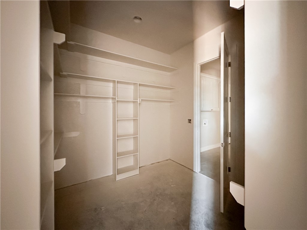 County Line Square - Residential