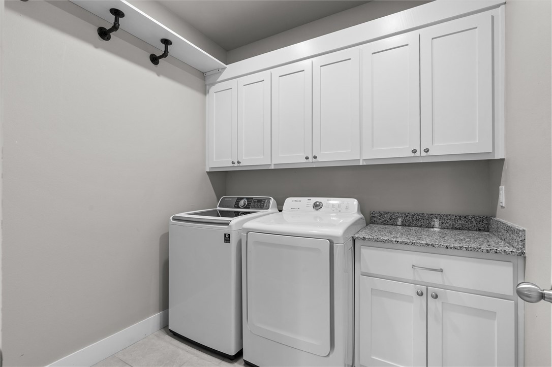 Hickory Meadows Sub Ph 2 - Residential
