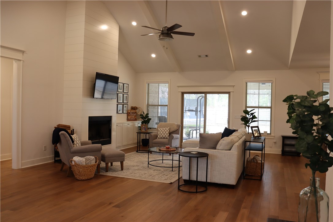 Whistler Woods Sub - Residential Lease