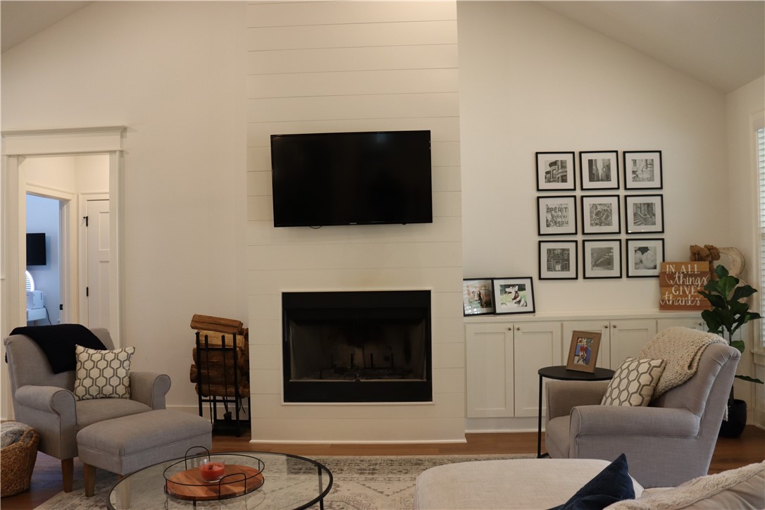 Whistler Woods Sub - Residential Lease