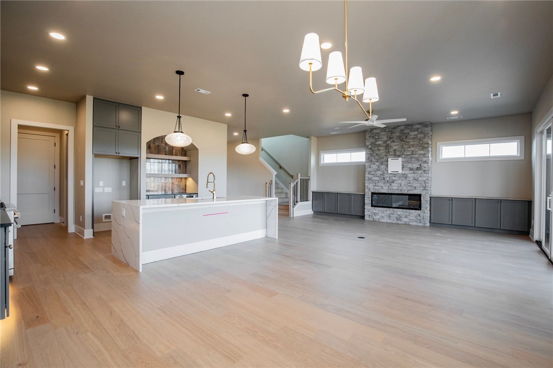 Aurora Sub Ph 3 Bentonville - Residential