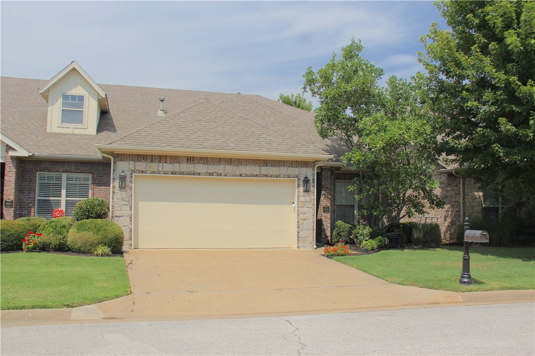 Shadow Valley Twnhms Ph 1 Rogers - Residential