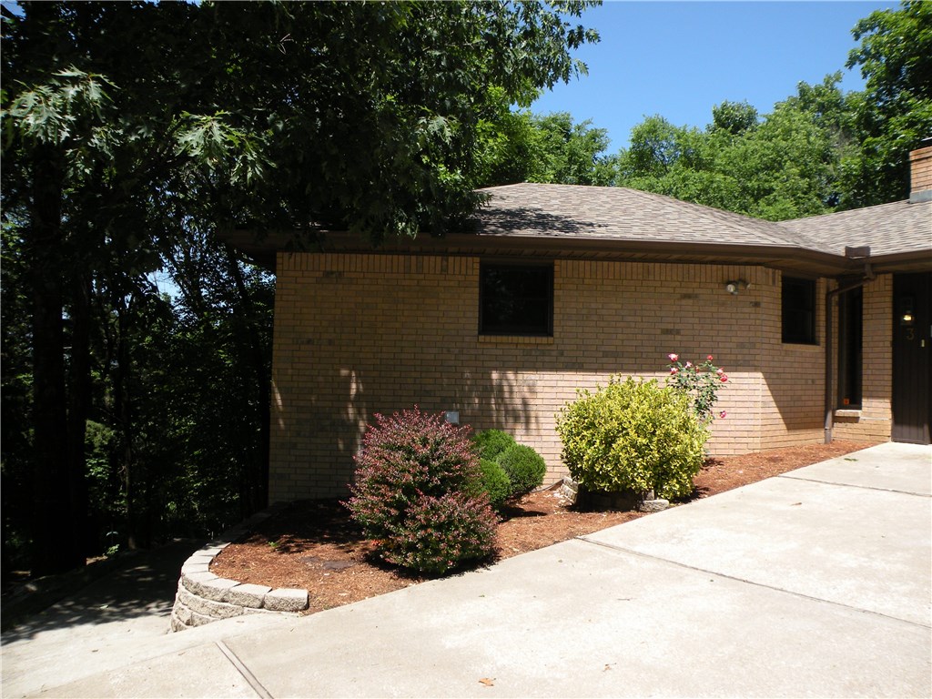 Unit 1 Holiday Island - Residential