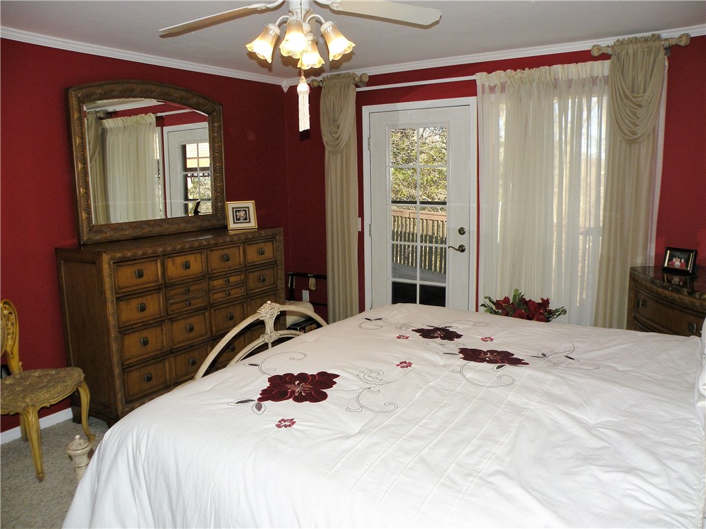 Unit 1 Holiday Island - Residential