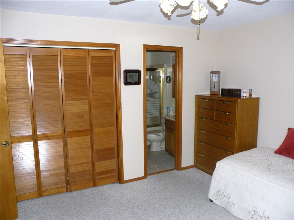 Unit 1 Holiday Island - Residential