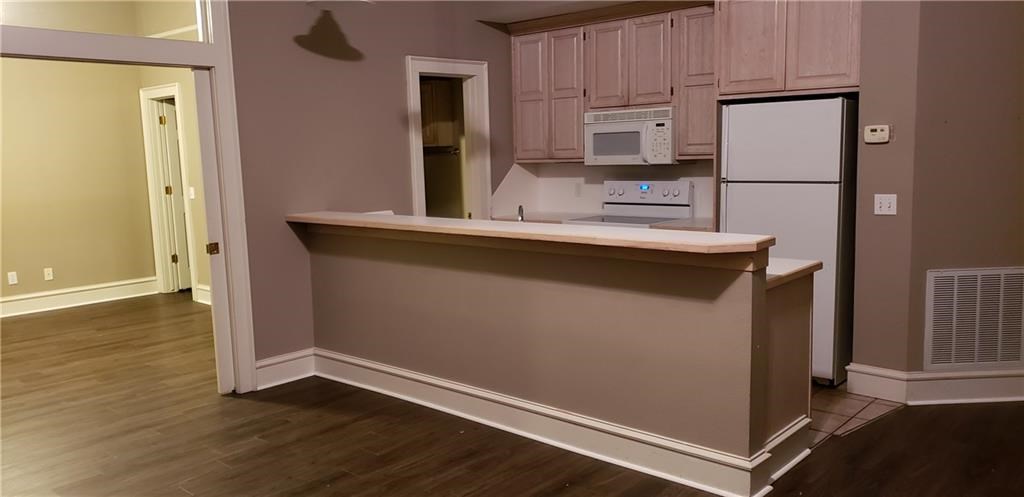 Campbell Ave Condos HPR - Residential Lease