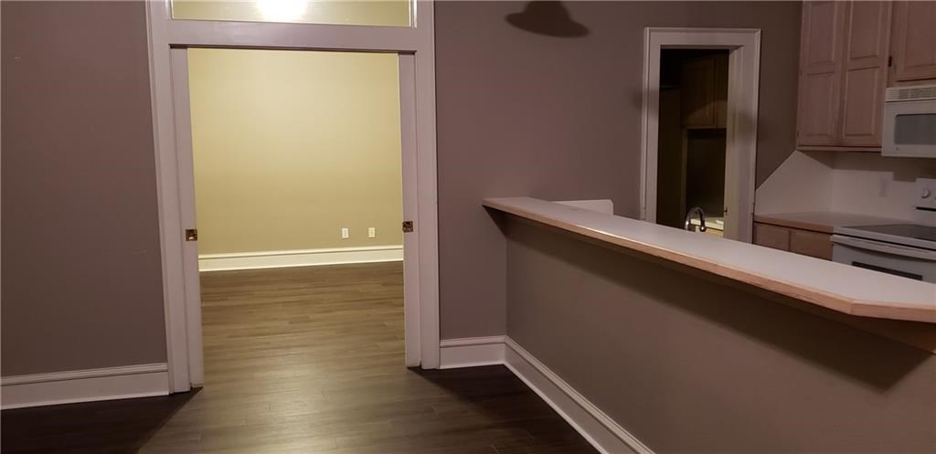 Campbell Ave Condos HPR - Residential Lease