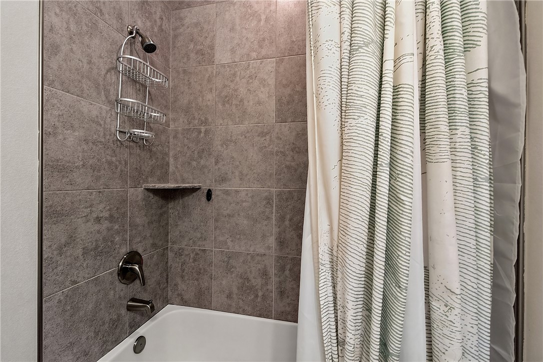 Waterford Estates At Hissom Ranch - Residential