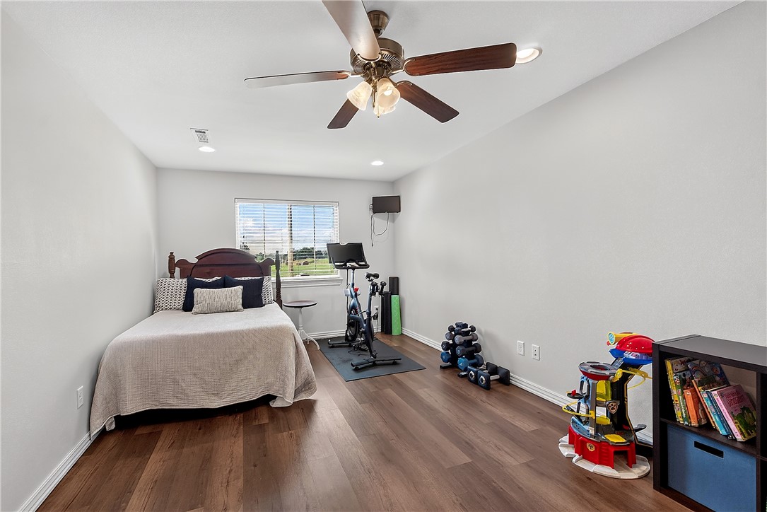 Waterford Estates At Hissom Ranch - Residential