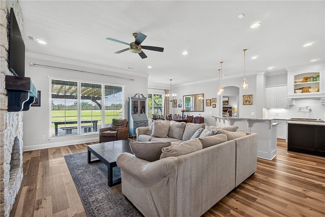 Waterford Estates At Hissom Ranch - Residential