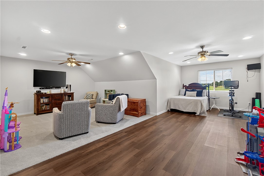 Waterford Estates At Hissom Ranch - Residential
