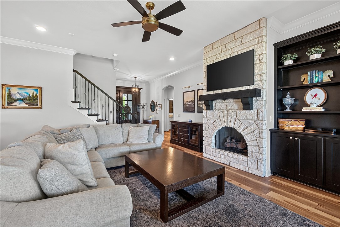 Waterford Estates At Hissom Ranch - Residential