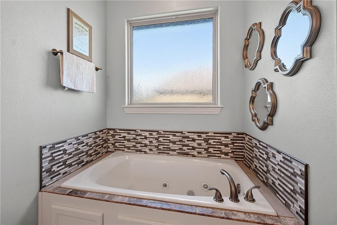 Waterford Estates At Hissom Ranch - Residential