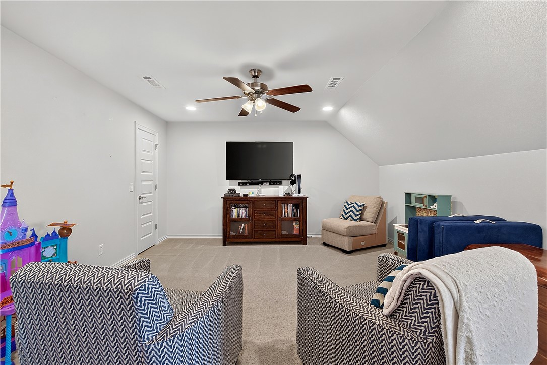 Waterford Estates At Hissom Ranch - Residential