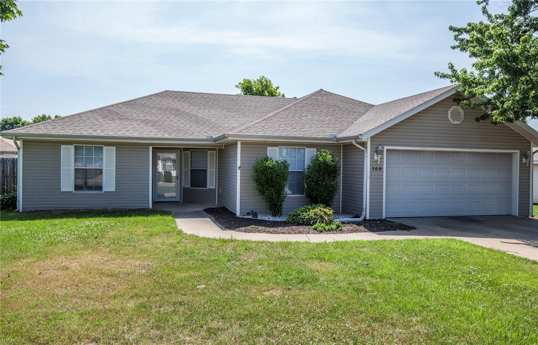 Great home in Lowell. 3 bedroom 2 bath home has split floor plan all new paint, vinyl plank wood style flooring in main living area carpet in bedrooms updated fixtures. Large fenced yard.
