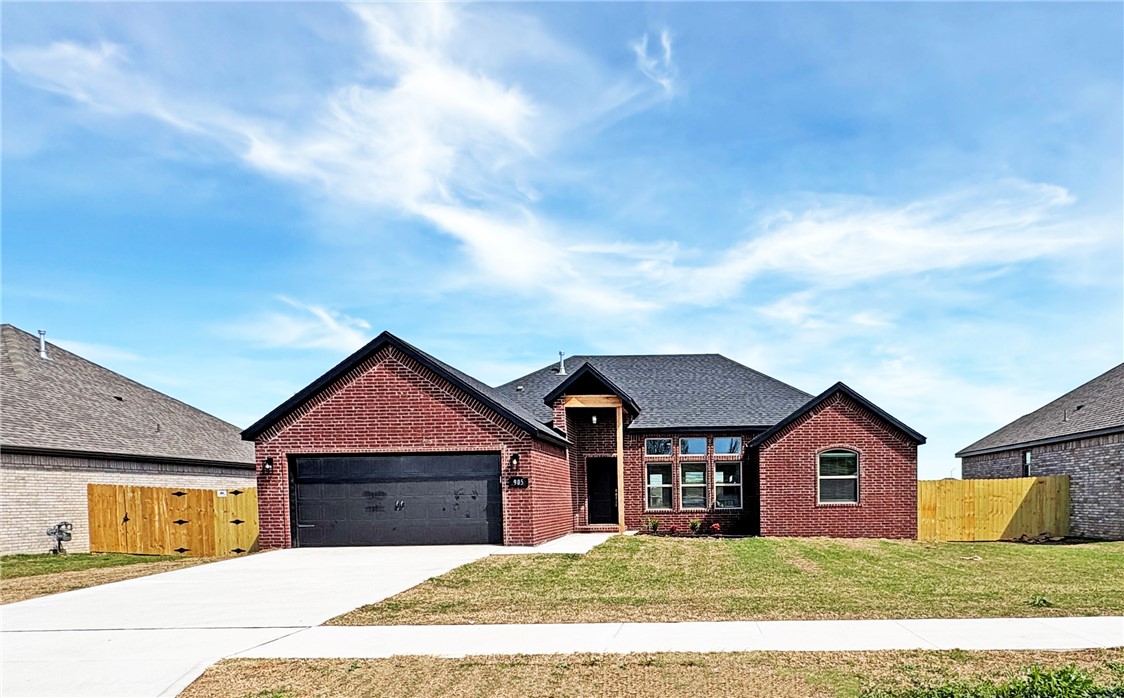 Great plan with open concept. The 3 bedroom plan has walk-in closets in every room. This home comes with 2" Faux wood blinds, programable thermostat and many more amenities.