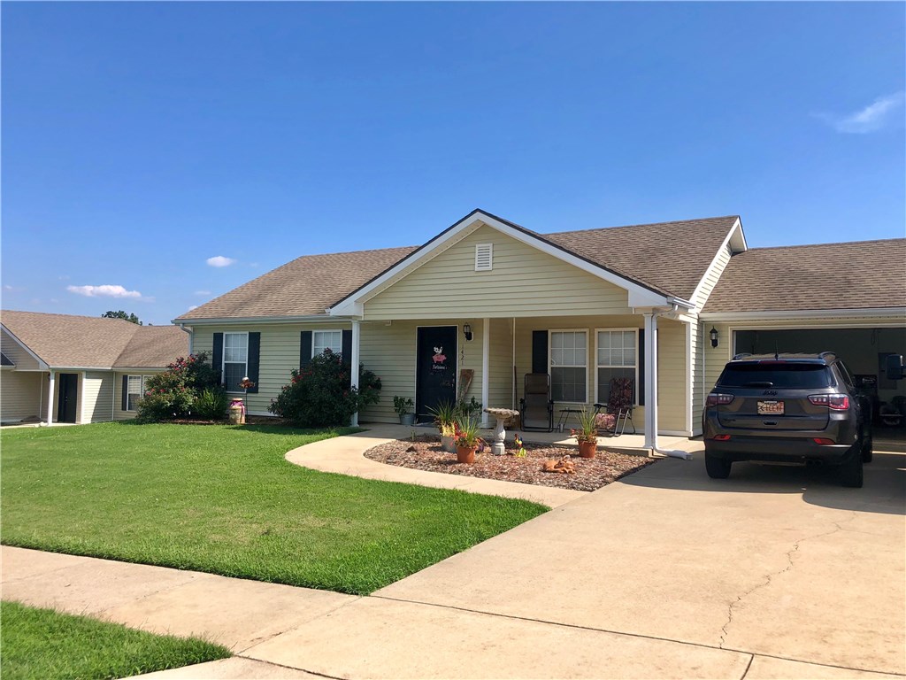 Very well-maintained home featuring 1,192 sq. ft., 3 bedrooms, 2 baths & 2 car garage.  Also, new A/C unit! Don't miss this one!